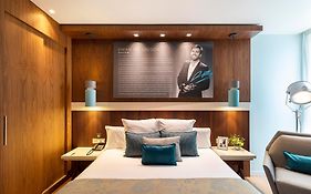 Hotel Zinema7
